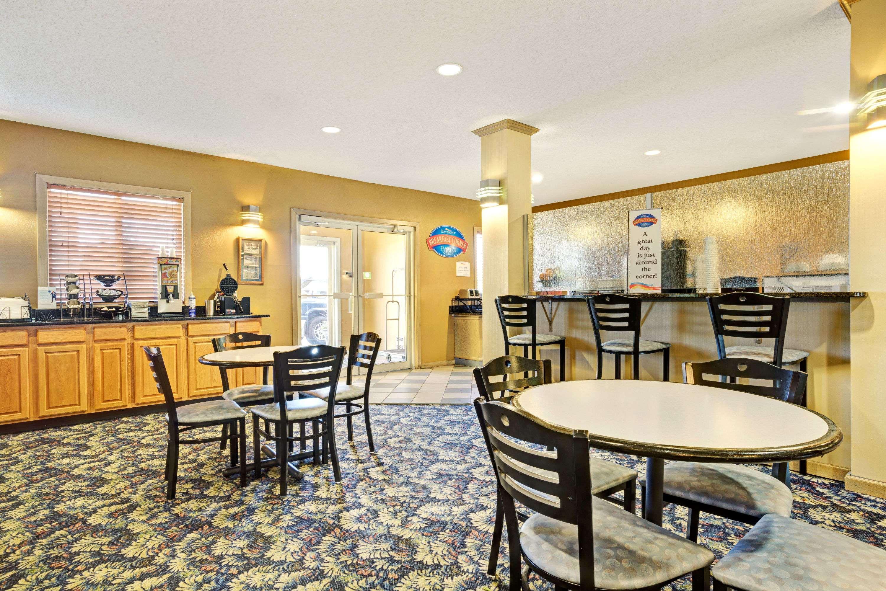 เบย์มอนต์ บาย วินด์แฮม วาห์เพตัน Hotel Wahpeton ภายนอก รูปภาพ